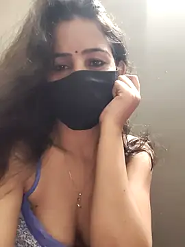 Snapshot of Kanika_76 chatting on July 22, 2026, 4:42 pm Kanika 76 online show from July 22, 2026, 4:42 pm