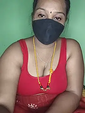 Snapshot of tamil_butterfly chatting on July 8, 2026, 5:57 pm tamil butterfly online show from July 8, 2026, 5:57 pm