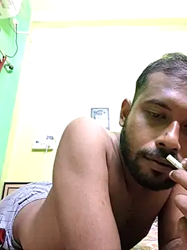 Chocolate Boy07 online show from May 3, 2026, 5:27 pm