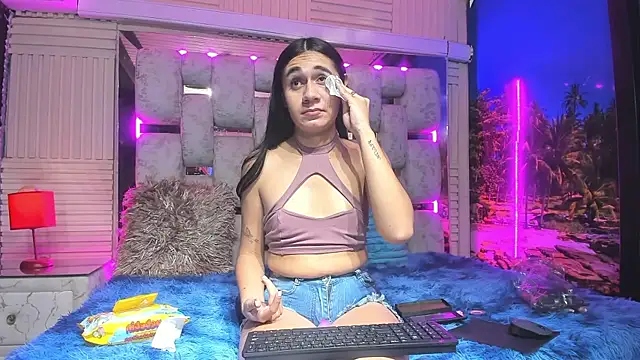 MahiaraHot online show from June 9, 2026, 1:34 pm