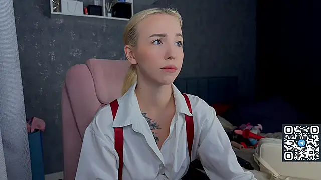 Sabrinkaaa online show from May 27, 2026, 10:28 pm