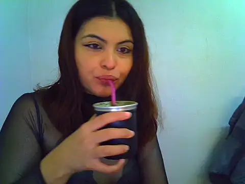 Snapshot of -GINN- chatting on June 25, 2026, 2:44 pm -GINN- online show from June 25, 2026, 2:44 pm