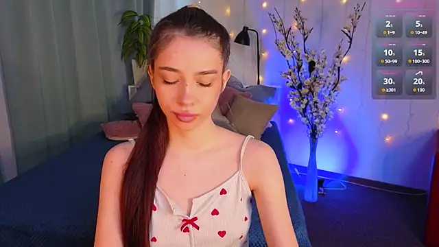 Monica Venom online show from May 3, 2026, 1:47 pm