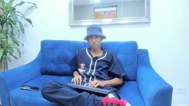 Snapshot of Zane_Belville chatting on May 13, 2026, 11:28 am Zane Belville online show from May 13, 2026, 11:28 am