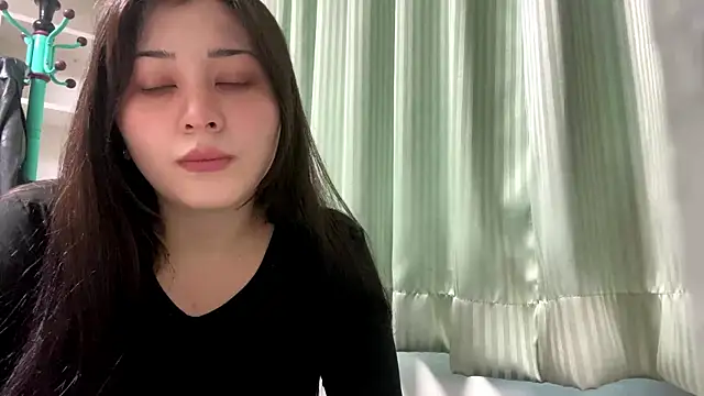 Snapshot of Sonata_Asky chatting on May 15, 2026, 11:25 pm Sonata Asky online show from May 15, 2026, 11:25 pm