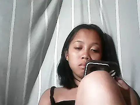 Yours AsianPinayGirl18 online show from June 10, 2026, 9:49 pm