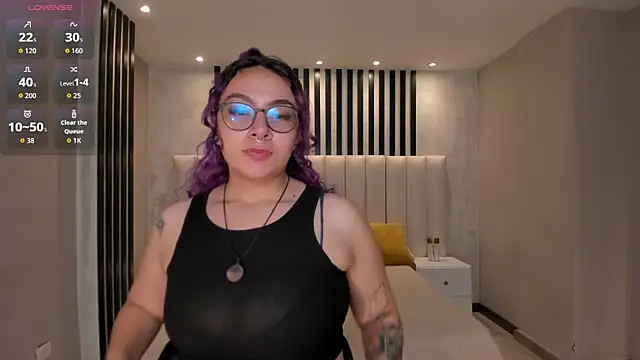 LoiseHarper online show from June 10, 2026, 3:52 am