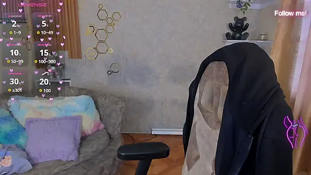 mia smoke  online show from May 26, 2026, 1:42 pm
