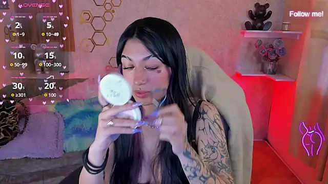mia smoke  online show from June 7, 2026, 1:27 pm