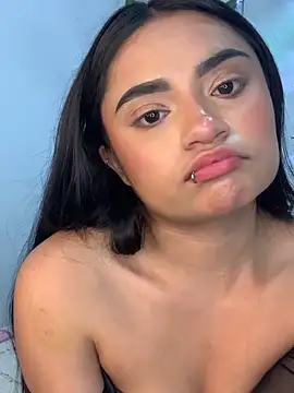 Snapshot of angiee_boo1 chatting on May 2, 2026, 8:47 pm angiee boo1 online show from May 2, 2026, 8:47 pm