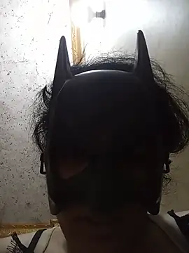 Snapshot of QueenofHair chatting on June 9, 2026, 4:41 pm QueenofHair online show from June 9, 2026, 4:41 pm