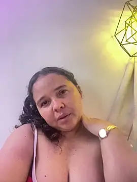 evereskira online show from May 12, 2026, 10:38 pm