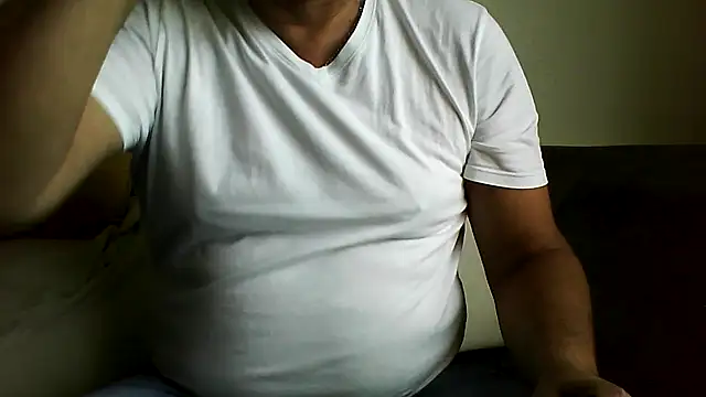 Snapshot of Soloyan chatting on October 22, 2025, 11:53 am Soloyan online show from October 22, 2025, 11:53 am