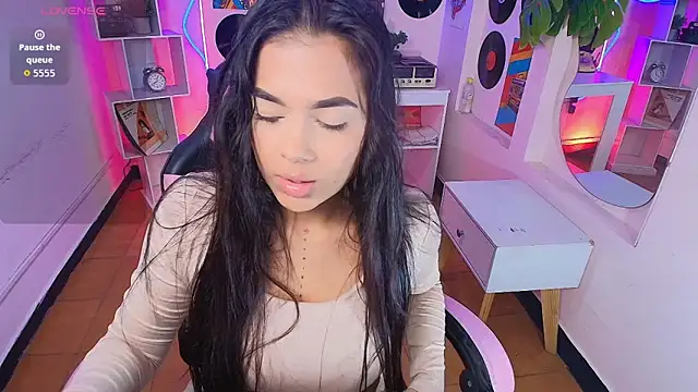 Snapshot of Duulce_mia chatting on May 30, 2026, 2:55 pm Duulce mia online show from May 30, 2026, 2:55 pm