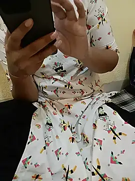 Seema yadav01 online show from July 5, 2026, 5:14 am