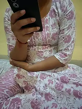 Snapshot of Seema_yadav01 chatting on May 10, 2026, 5:22 am Seema yadav01 online show from May 10, 2026, 5:22 am