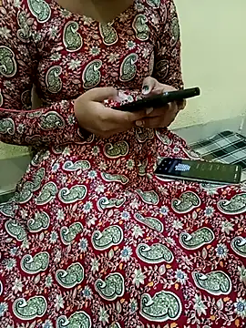 Seema yadav01 online show from July 28, 2026, 5:26 am
