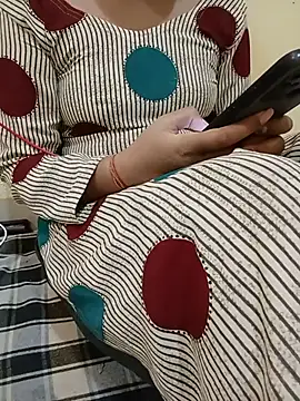 Seema yadav01 online show from July 27, 2026, 5:25 am