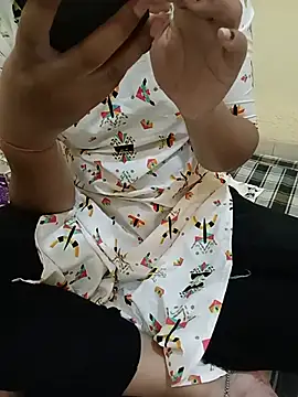 Seema yadav01 online show from July 3, 2026, 5:03 am