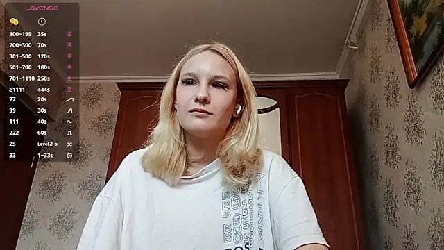 Snapshot of SharriLeisey chatting on May 25, 2026, 12:26 pm SharriLeisey online show from May 25, 2026, 12:26 pm