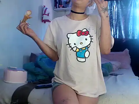 bunnyfoxxd online show from July 28, 2026, 8:52 pm