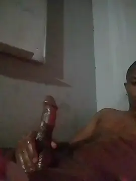 Snapshot of deepinthatkitty chatting on May 5, 2026, 10:24 pm deepinthatkitty online show from May 5, 2026, 10:24 pm