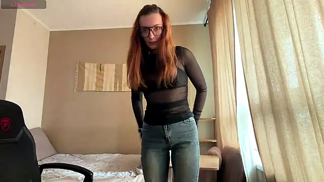 Stella Rass online show from May 13, 2026, 8:32 am