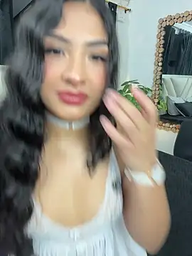 SabrinaX X online show from May 4, 2026, 9:28 pm