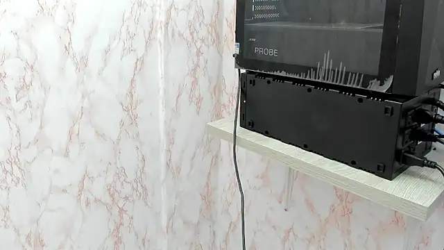 Snapshot of Dolls_Antonella chatting on May 12, 2026, 12:00 pm Dolls Antonella online show from May 12, 2026, 12:00 pm