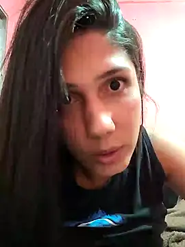 nessaflors2 online show from May 13, 2026, 1:23 am