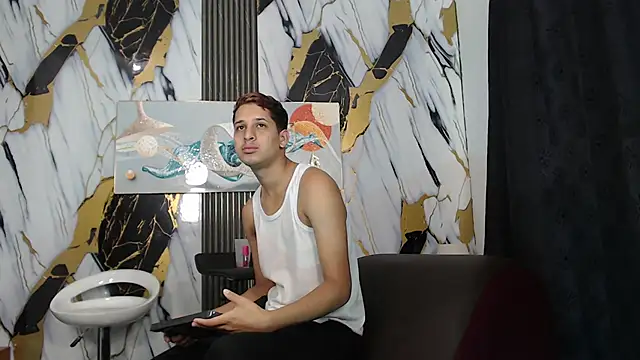 Snapshot of GOLDEN_2026 chatting on May 30, 2026, 7:30 pm GOLDEN 2026 online show from May 30, 2026, 7:30 pm