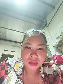 Snapshot of Banana-zz chatting on June 27, 2026, 3:40 pm Banana-zz online show from June 27, 2026, 3:40 pm