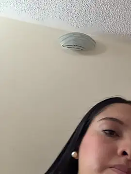 marianm29-1 online show from May 13, 2026, 2:46 pm