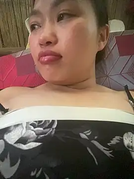 Jasmine dogy online show from May 17, 2026, 4:23 am