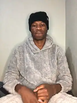 Snapshot of thandolezwe1 chatting on June 25, 2026, 8:47 pm thandolezwe1 online show from June 25, 2026, 8:47 pm