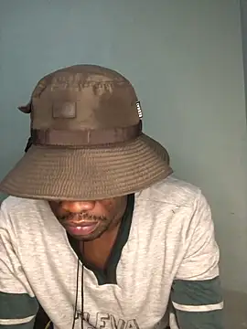 Snapshot of thandolezwe1 chatting on May 9, 2026, 3:43 am thandolezwe1 online show from May 9, 2026, 3:43 am