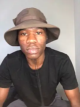 Snapshot of thandolezwe1 chatting on June 18, 2026, 11:48 am thandolezwe1 online show from June 18, 2026, 11:48 am
