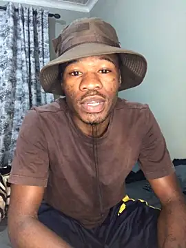 Snapshot of thandolezwe1 chatting on May 4, 2026, 11:40 pm thandolezwe1 online show from May 4, 2026, 11:40 pm