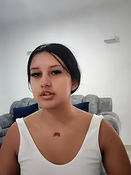 Snapshot of SCARLETVELVET_ chatting on July 25, 2026, 2:23 pm SCARLETVELVET online show from July 25, 2026, 2:23 pm