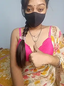 Snapshot of Menaxi_Baby7 chatting on May 18, 2026, 6:18 am Menaxi Baby7 online show from May 18, 2026, 6:18 am