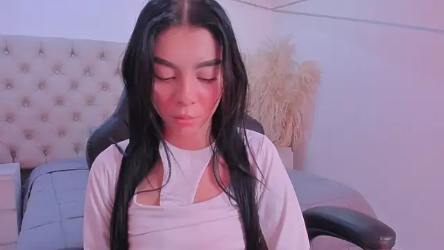 MelCherry online show from May 6, 2026, 11:09 pm