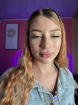 Jessy Queen online show from May 12, 2026, 7:42 pm