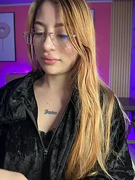 Jessy Queen online show from May 22, 2026, 7:12 pm