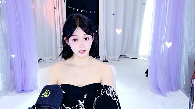 Snapshot of Wa-Nini chatting on May 24, 2026, 6:35 am Wa-Nini online show from May 24, 2026, 6:35 am