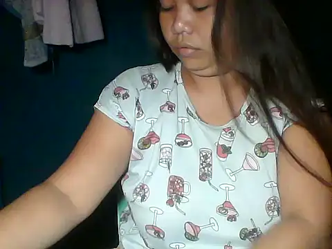 MommyKaye30 online show from May 29, 2026, 7:20 pm