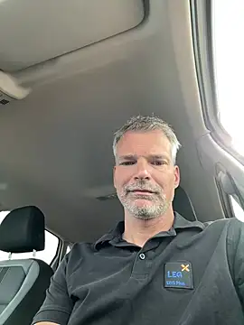Snapshot of Thor-82 chatting on June 2, 2026, 7:19 am Thor-82 online show from June 2, 2026, 7:19 am