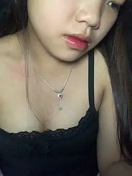 Snapshot of Cham-py chatting on June 29, 2026, 3:13 am Cham-py online show from June 29, 2026, 3:13 am