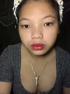 Snapshot of Cham-py chatting on June 27, 2026, 1:00 am Cham-py online show from June 27, 2026, 1:00 am