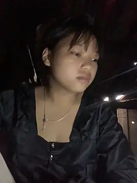 Snapshot of Cham-py chatting on May 8, 2026, 1:09 am Cham-py online show from May 8, 2026, 1:09 am