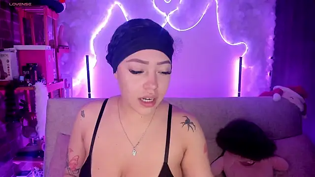 liz martins1 online show from June 10, 2026, 2:02 am